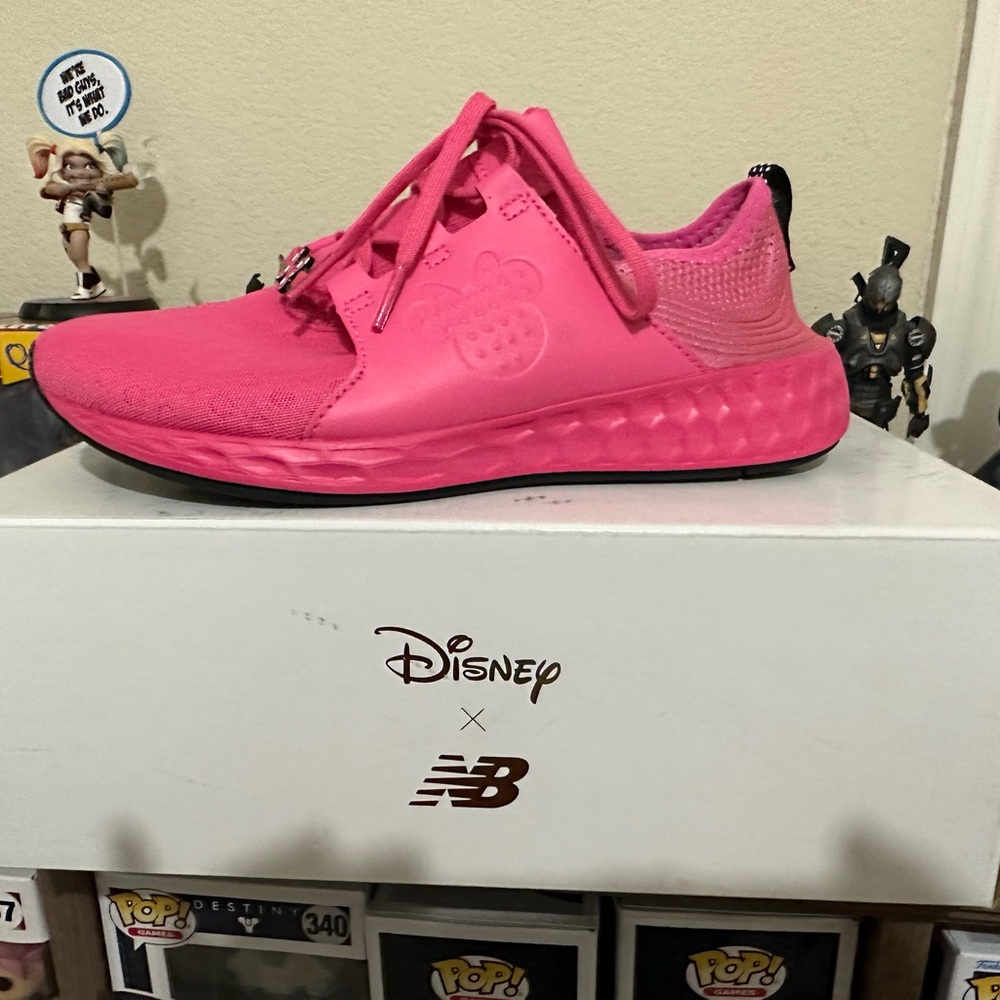 NIB Run Disney Minnie Mouse Sneakers.